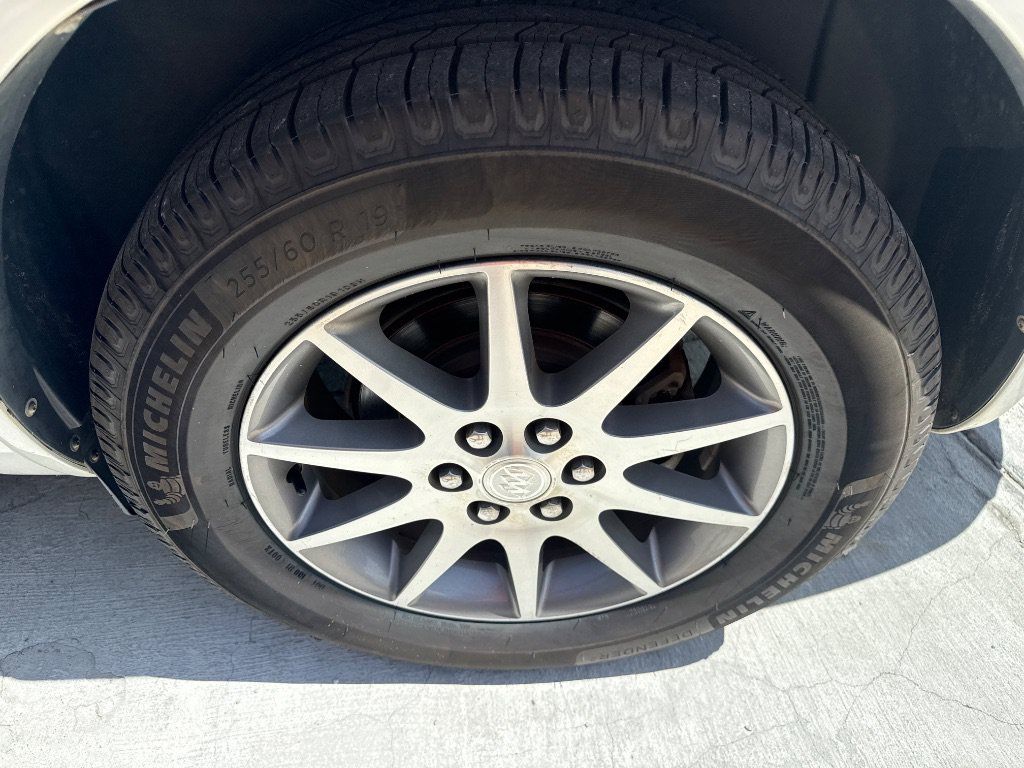 Used 2016 Buick Enclave Leather FWD image 8