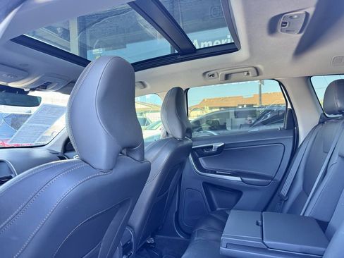 Used 2017 Volvo XC60 T6 Dynamic w/ Climate Package AWD/4WD image 26