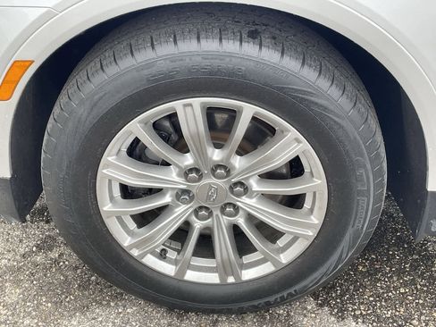 Used 2018 Cadillac XT5 AWD w/ LPO, Wheel Lock Package image 36