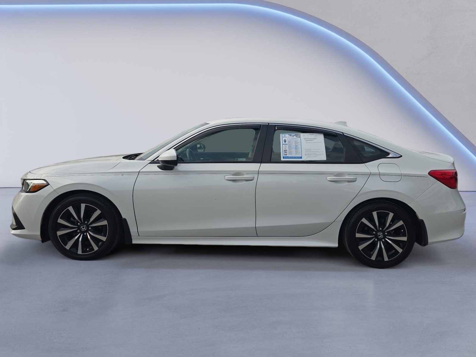 Used 2024 Honda Civic EX image 2