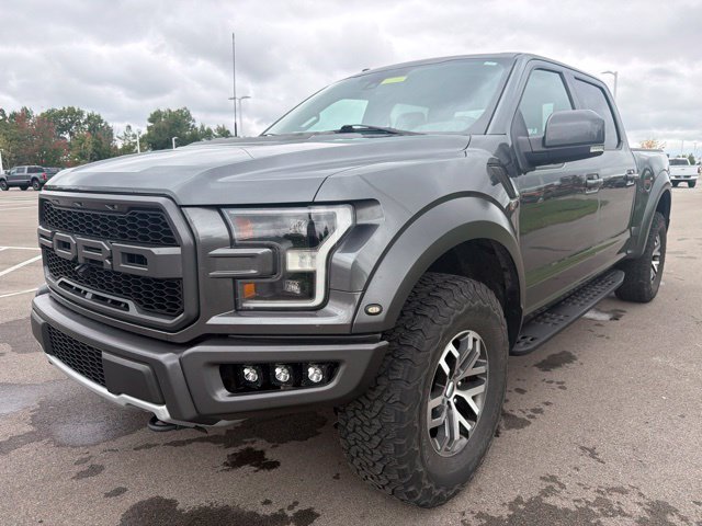 Used 2018 Ford F150 Raptor w/ Equipment Group 802A Luxury AWD/4WD image 2
