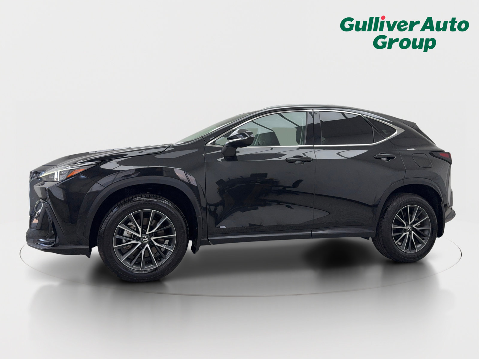 Used 2024 Lexus NX 250 FWD image 2