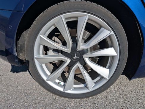 Used 2022 Tesla Model 3 Long Range image 29