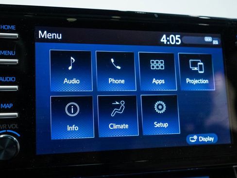 Used 2024 Toyota Sienna XLE image 25