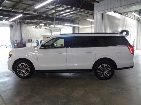 Certified 2025 Ford Expedition Max Active AWD/4WD image 5