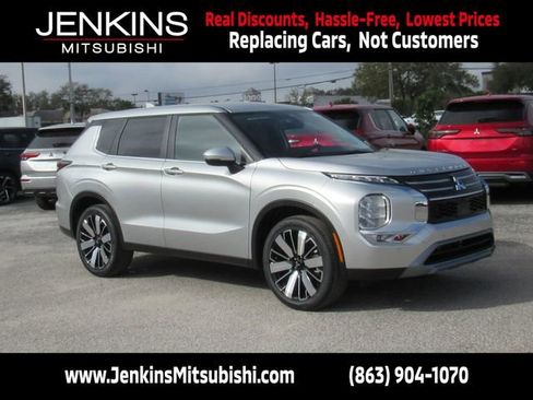 New 2026 Mitsubishi Outlander SE FWD image 1