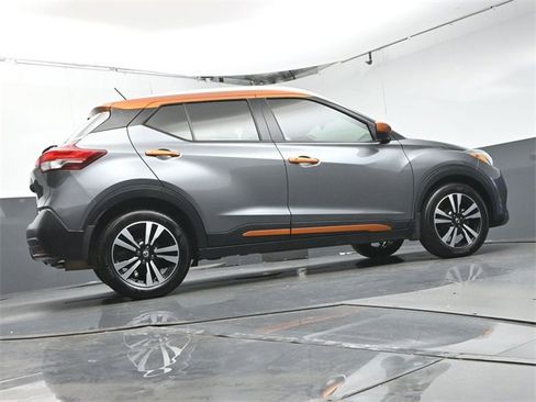Used 2019 Nissan Kicks SV image 39