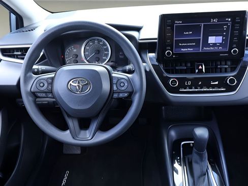 Certified 2022 Toyota Corolla LE FWD image 14
