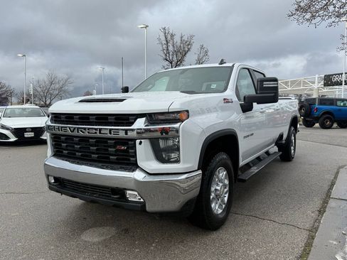 Used 2022 Chevrolet Silverado 3500 LT w/ Convenience Package image 3