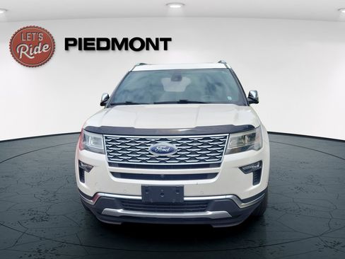 Used 2018 Ford Explorer Platinum AWD/4WD image 3