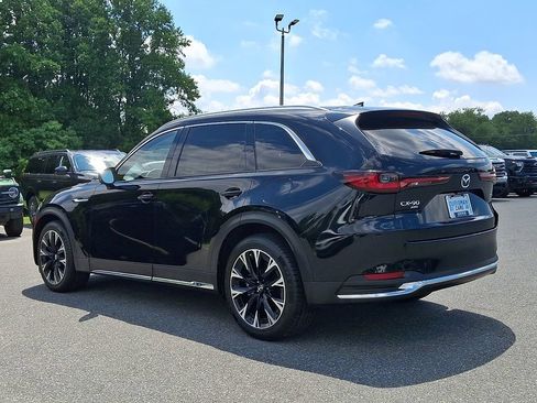 Used 2024 MAZDA CX-90 Plug-In Hybrid w/ Premium Pkg AWD/4WD image 4