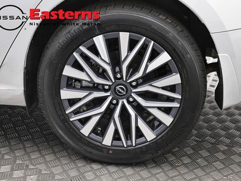 Used 2023 Nissan Altima 2.5 SV w/ SV Premium Package AWD/4WD image 34