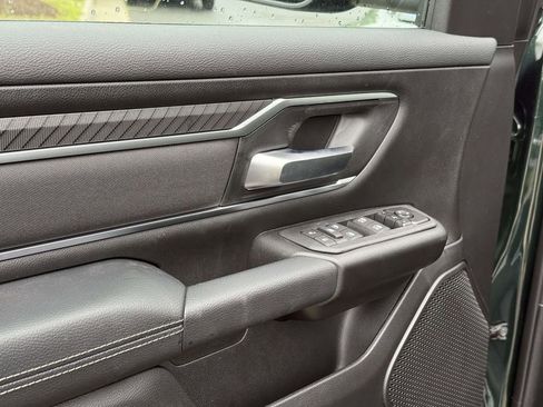 New 2026 RAM 1500 4x4 Crew Cab image 32