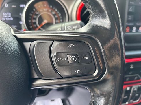 Used 2020 Jeep Gladiator Sport w/ Quick Order Package 24S AWD/4WD image 9
