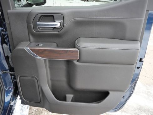 Used 2019 GMC Sierra 1500 SLT w/ SLT Premium Plus Package image 17