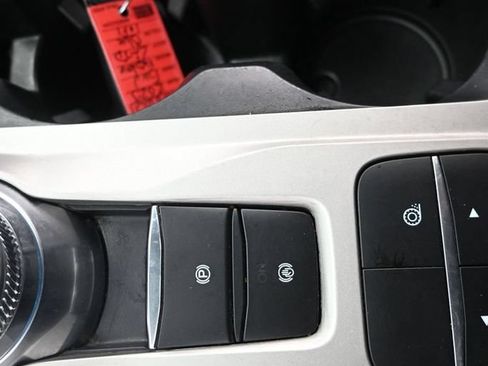 Used 2023 Ford Explorer Limited w/ Equipment Group 301A RWD image 33