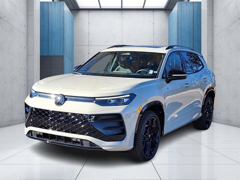 New 2026 Volkswagen Tiguan SE R-Line image 22