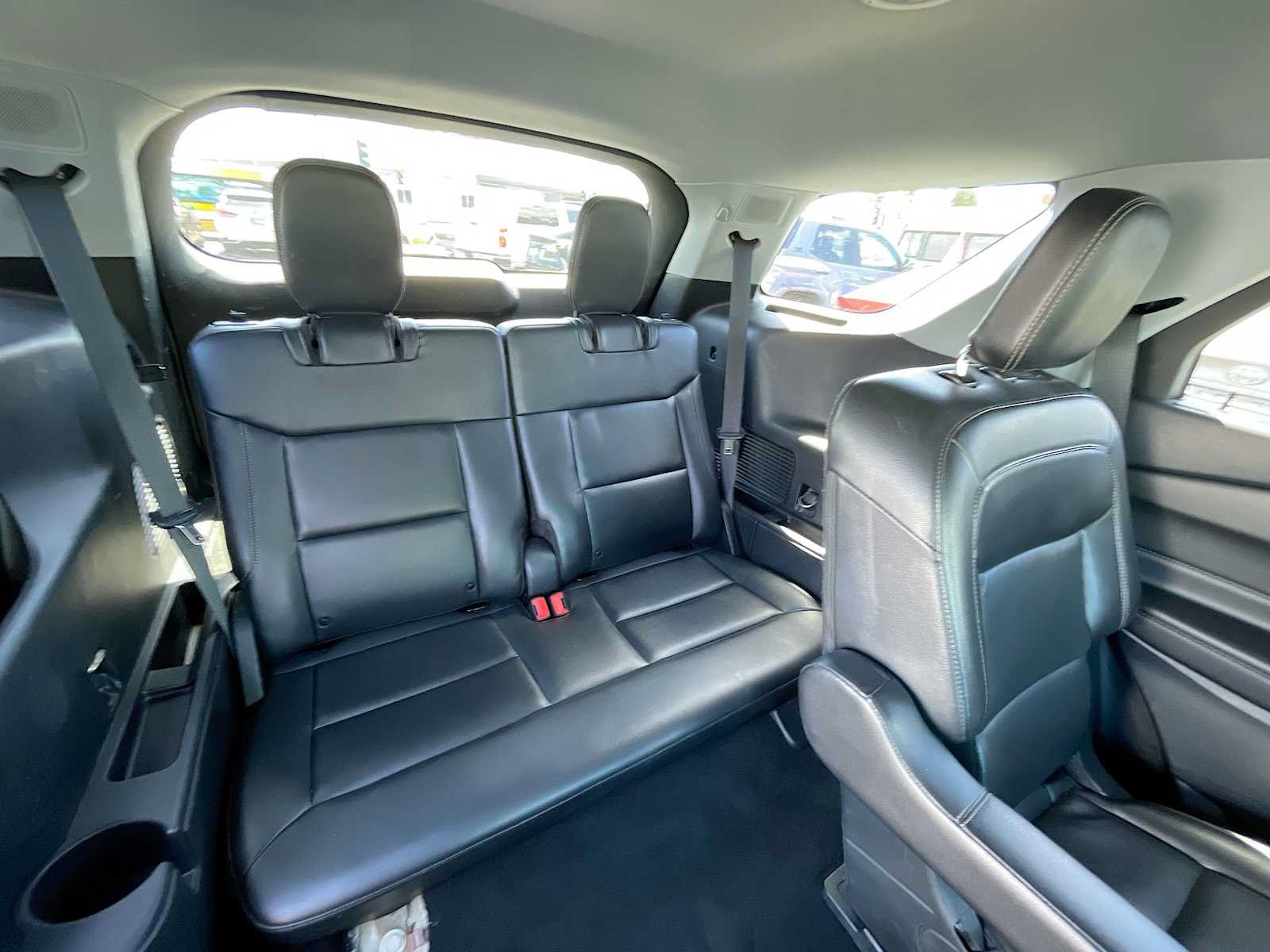 Used 2022 Ford Explorer Limited w/ Equipment Group 301A RWD image 24