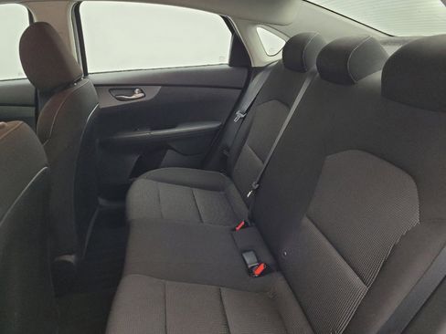 Used 2019 Kia Forte Sedan FWD image 18