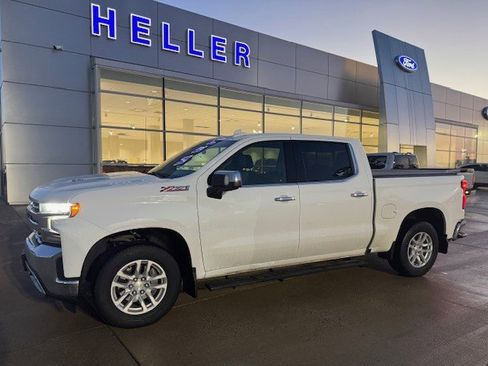 Used 2020 Chevrolet Silverado 1500 LTZ w/ LTZ Convenience Package image 3