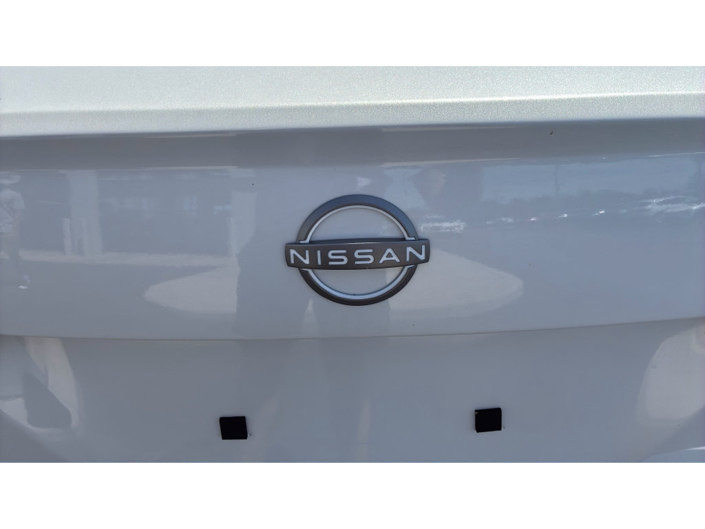 Used 2025 Nissan Versa SV FWD image 25