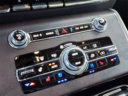 Certified 2024 Lincoln Aviator Reserve w/ Elements Package Plus image 19