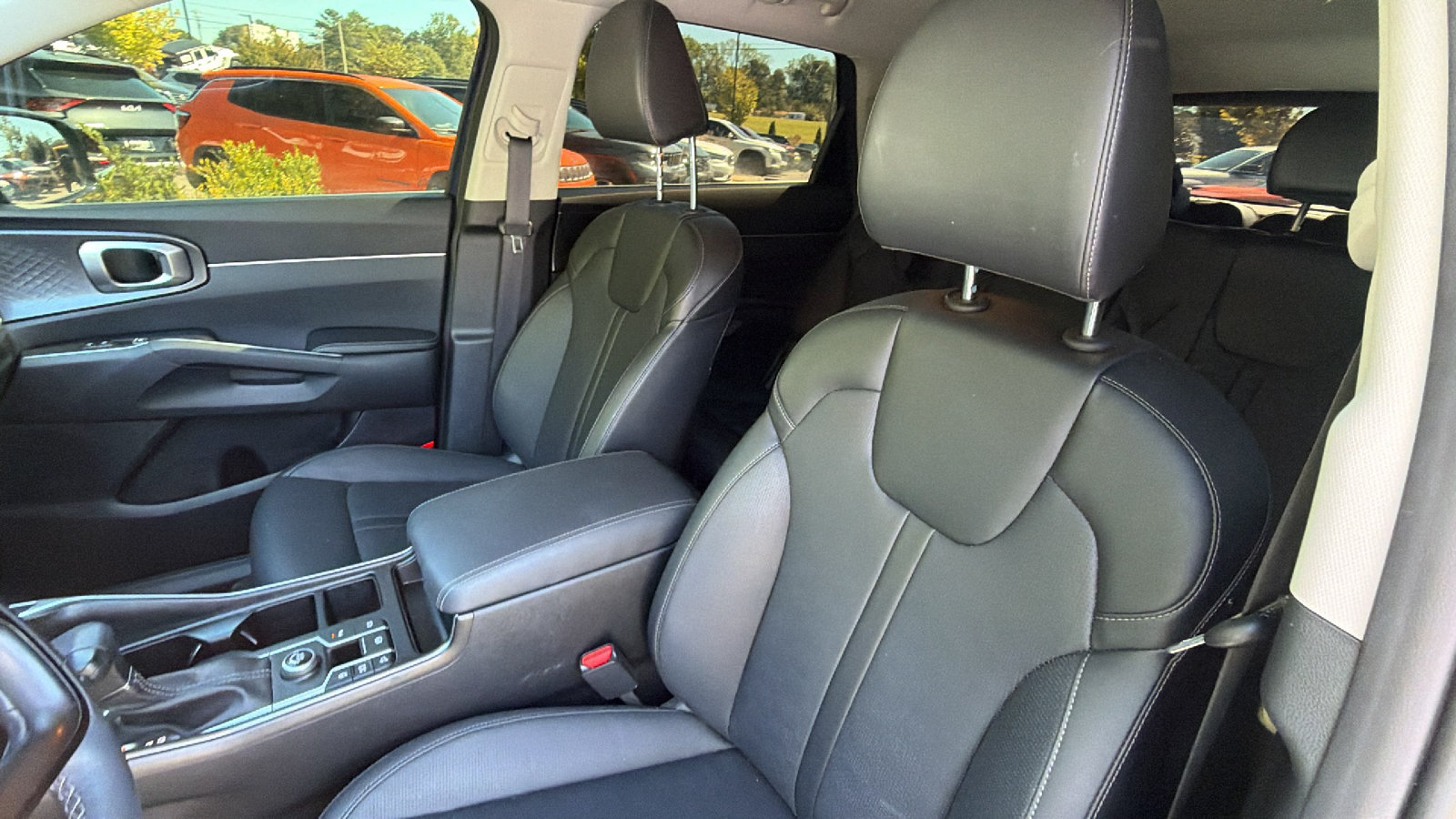 Used 2026 Kia Sorento S FWD image 18