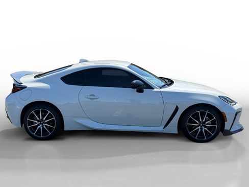 Used 2023 Toyota GR86 image 6