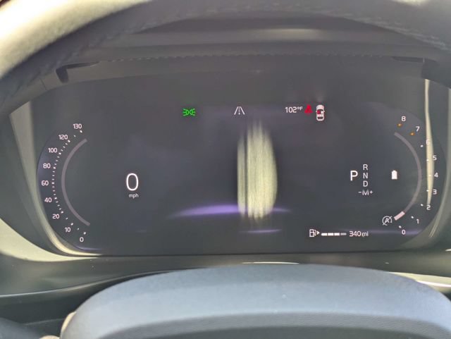Certified 2024 Volvo XC40 B5 Plus w/ Protection Package Premier AWD/4WD image 34