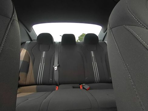 Certified 2025 Hyundai Elantra SEL FWD image 32