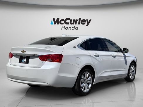 Used 2017 Chevrolet Impala LT w/ Convenience Package FWD image 3