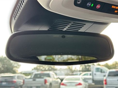 Used 2024 Buick Envision Preferred image 25