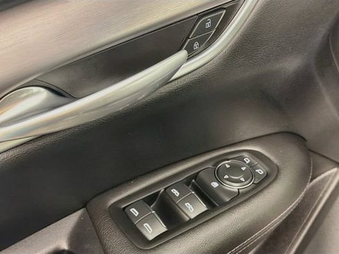 Used 2024 Cadillac XT5 Luxury AWD/4WD image 17
