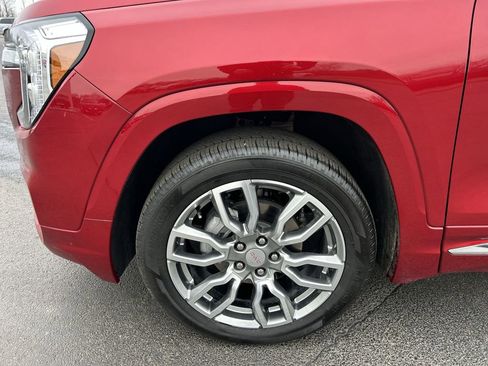 Used 2024 GMC Terrain Denali image 16
