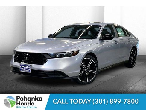 Used 2025 Honda Accord Sport image 2