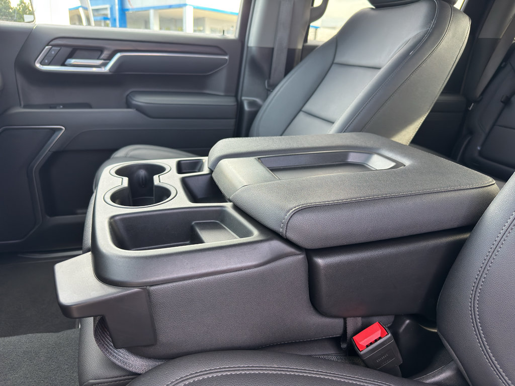 Used 2025 GMC Sierra 1500 SLT AWD/4WD image 13