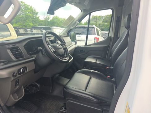 Used 2024 Ford Transit 250 148 High Roof Extended w/ Load Area Protection Package RWD image 3