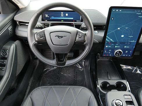 Used 2024 Ford Mustang Mach-E Select w/ Comfort Package Lite image 17