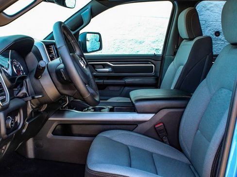 Used 2025 RAM 1500 Big Horn AWD/4WD image 29