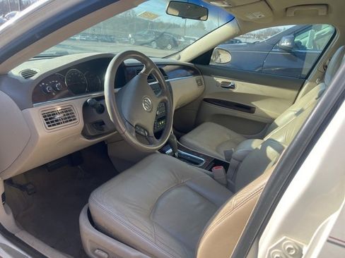 Used 2007 Buick LaCrosse CXL image 6
