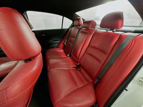 Used 2017 Honda Accord Sport image 25