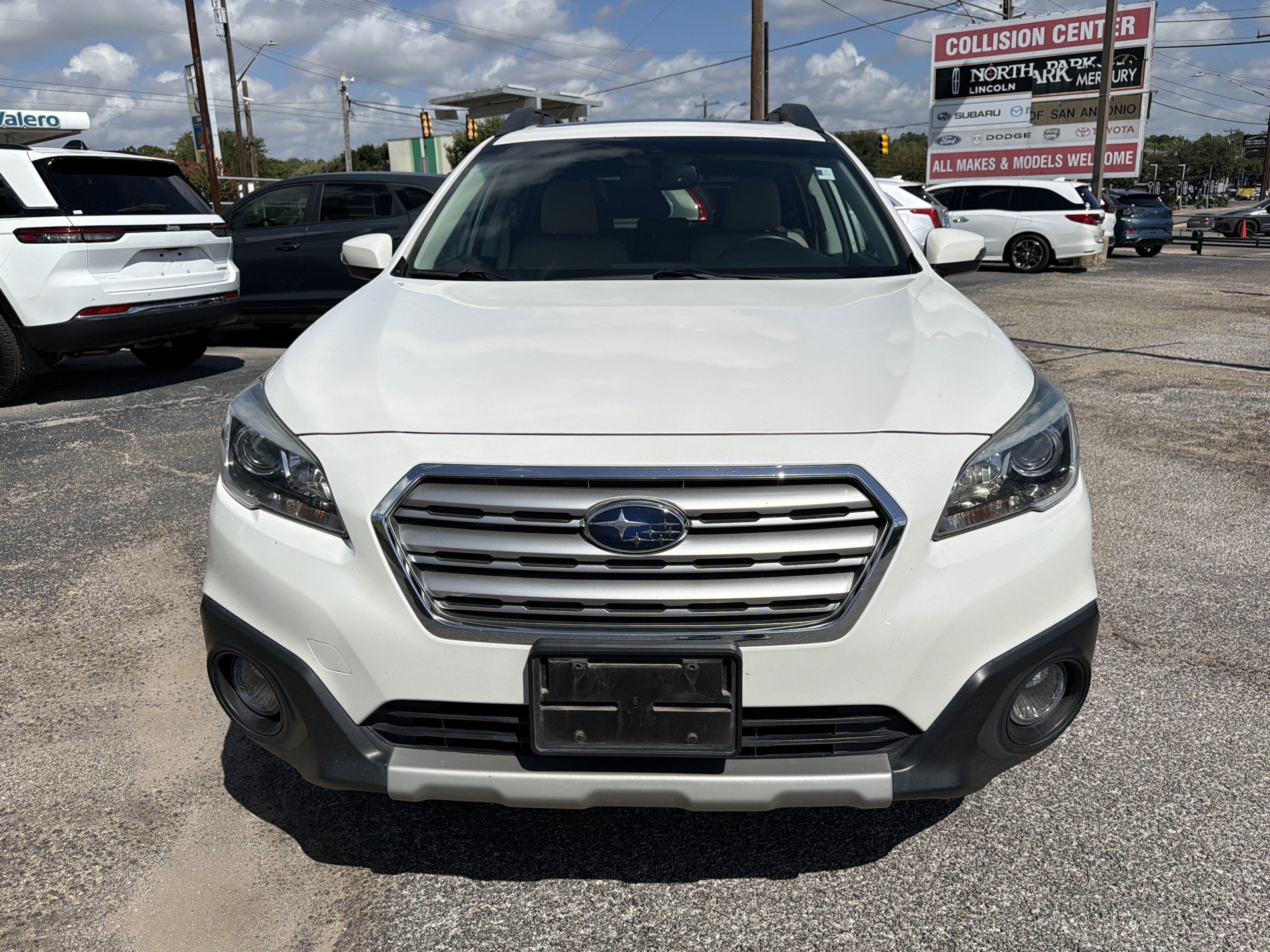 Used 2017 Subaru Outback 2.5i Limited AWD/4WD image 8