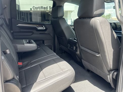 Used 2025 Chevrolet Silverado 1500 LT w/ Leather Package RWD image 12