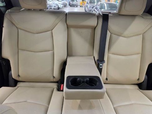 Used 2018 Cadillac XT5 FWD image 13