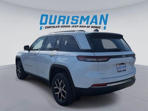 New 2025 Jeep Grand Cherokee Limited w/ MOPAR Finishing Package image 4