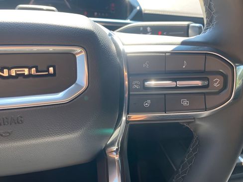 Used 2025 GMC Sierra EV Denali AWD/4WD image 22