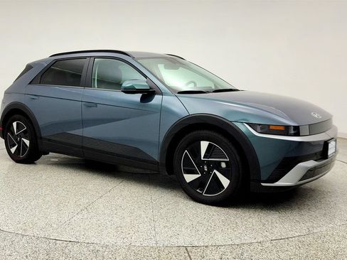 Used 2025 Hyundai Ioniq 5 SEL AWD/4WD image 3