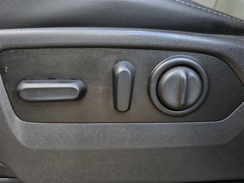 Certified 2021 Chevrolet Silverado 1500 LT Trail Boss w/ Convenience Package II image 24