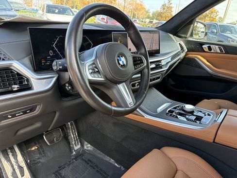 Certified 2024 BMW X7 xDrive40i w/ Executive Package image 23