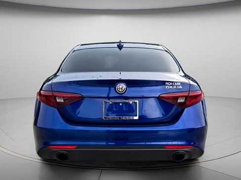 Used 2022 Alfa Romeo Giulia Sprint RWD image 6